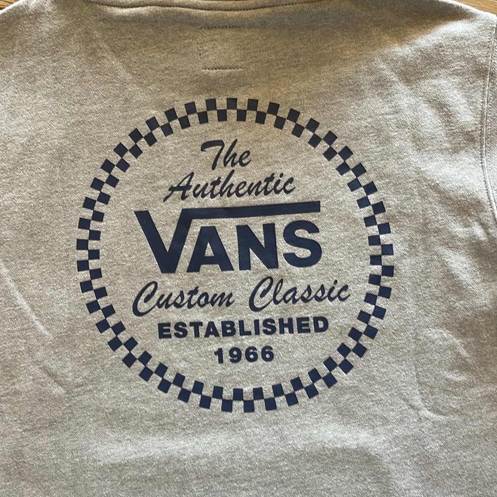 NWT VANS kids’ custom classic graphic logo sweatshirt